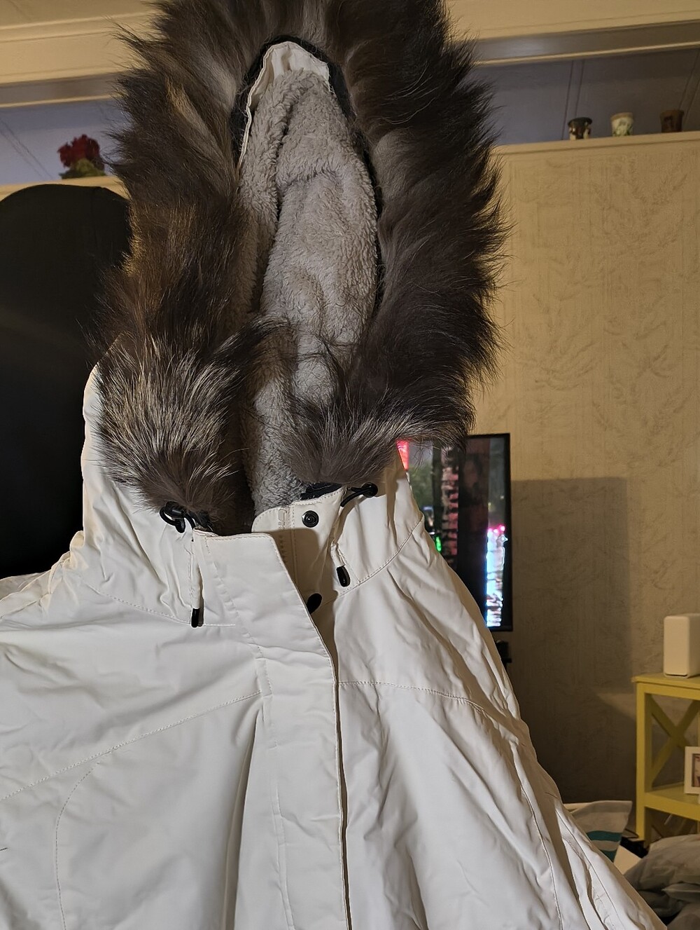 Women's Ultrawarm Jacket Plus Size Faux-Fur Hood - Cream By LL Bean - Picture 3 of 3